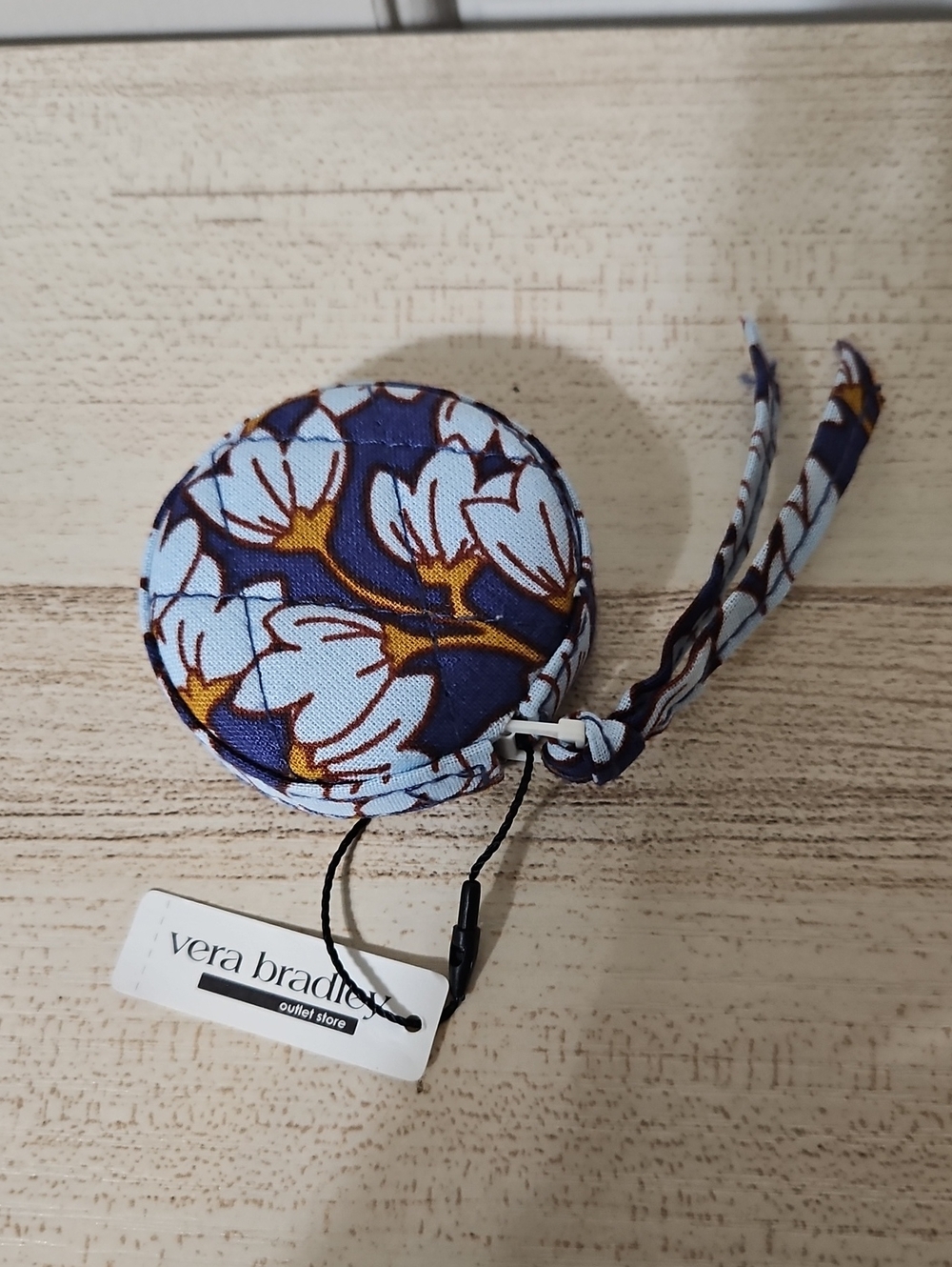 Vera Bradley NWT Floral Round Measuring Tape